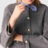 Cardigan avec cravate amovible Cardigan avec cravate amovible