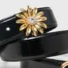 Ceinture en cuir avec bijou amovible Ceinture en cuir avec bijou amovible