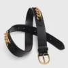 Ceinture en cuir avec détails en chaîne Ceinture en cuir avec détails en chaîne