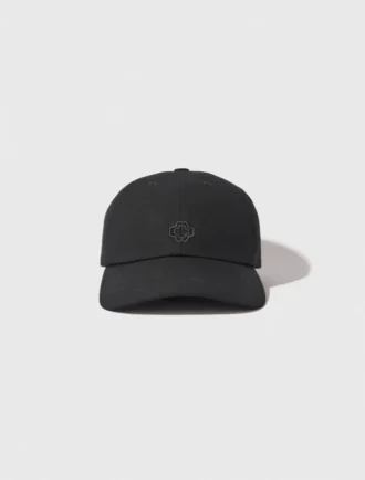 Chapeau en coton avec boucle dorée Chapeau en coton avec boucle dorée