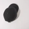Chapeau en coton avec boucle dorée Chapeau en coton avec boucle dorée