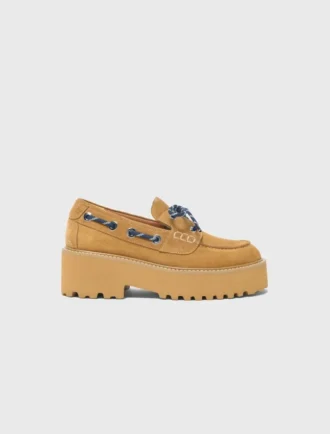Chaussures bateau à semelle compensée en daim
