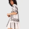 Chemise brodée à manches courtes