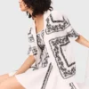 Chemise brodée à manches courtes