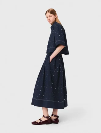 Chemise courte à clous