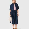 Chemise courte en denim brodée Chemise courte en denim brodée