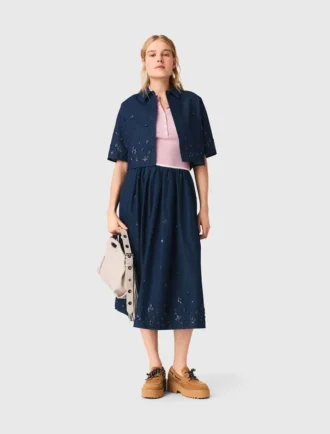 Chemise courte en denim brodée