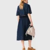 Chemise courte en denim brodée Chemise courte en denim brodée