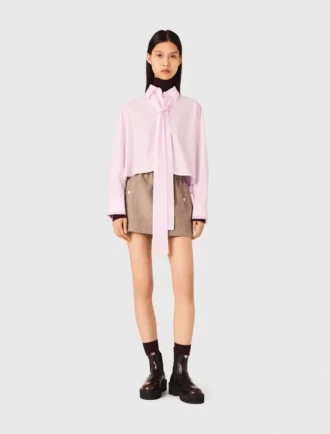 Chemise courte à nœud papillon