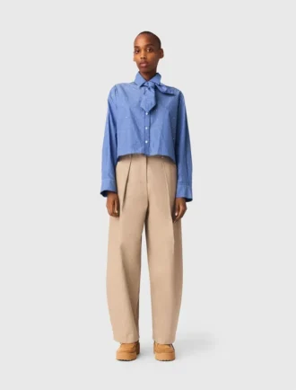 Chemise à strass avec cravate amovible