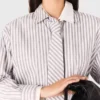 Chemise à strass avec cravate amovible Chemise à strass avec cravate amovible