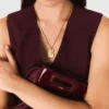 Collier avec plaque représentant le signe du zodiaque