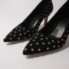 Escarpins à bout pointu ornés de strass Escarpins à bout pointu ornés de strass