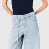 Jean à jambes larges avec strass