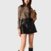 Jupe courte en cuir