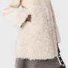 Long manteau en fausse fourrure Long manteau en fausse fourrure