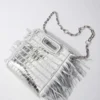 Mini M Bag en cuir gaufré avec chaîne Mini M Bag en cuir gaufré avec chaîne