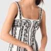 Mini-robe à bretelles brodée