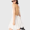 Mini-robe dos nu brodée Mini-robe dos nu brodée