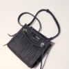 Mini sac cabas en cuir matelassé