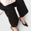 Pantalon brodé avec bretelles Pantalon brodé avec bretelles