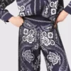 Pantalon fluide à imprimé bandana