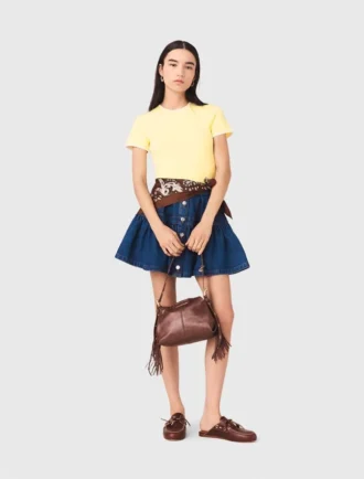 Pull à découpe arrondie dans le dos