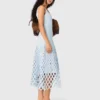 Robe au crochet avec doublure amovible Robe au crochet avec doublure amovible