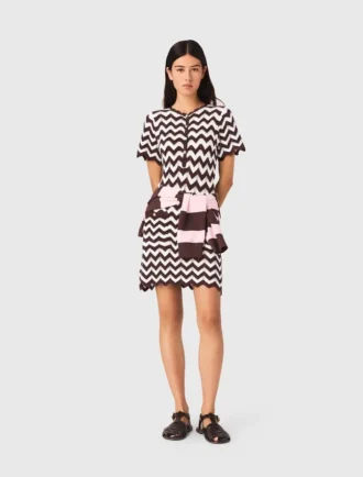 Robe au crochet en zigzag