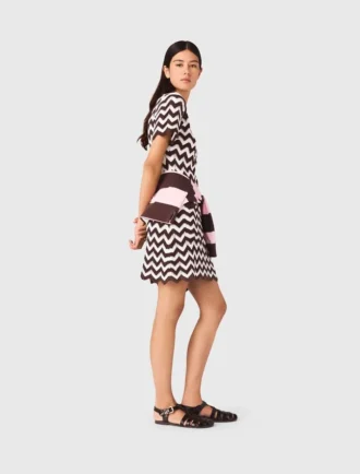Robe au crochet en zigzag