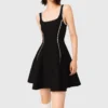 Robe courte avec surpiqûres