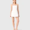 Robe courte en satin Robe courte en satin