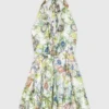 Robe courte à motifs, dos nu