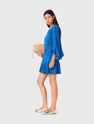 Robe courte plissée