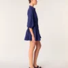 Robe courte plissée effet satiné