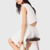 Robe courte évasée dos nu Robe courte évasée dos nu