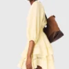 Robe courte à volants