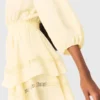 Robe courte à volants
