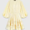 Robe courte à volants