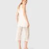 Robe longue en crochet avec strass Robe longue en crochet avec strass