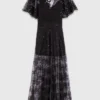 Robe longue en dentelle