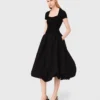 Robe longue en maille côtelée et taffetas Robe longue en maille côtelée et taffetas