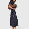 Robe longue fluide à motifs