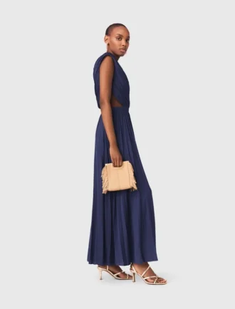 Robe longue plissée asymétrique