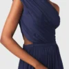 Robe longue plissée asymétrique