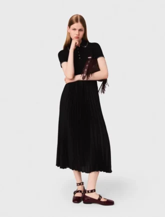 Robe longue plissée à col polo