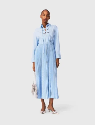 Robe longue plissée à œillets