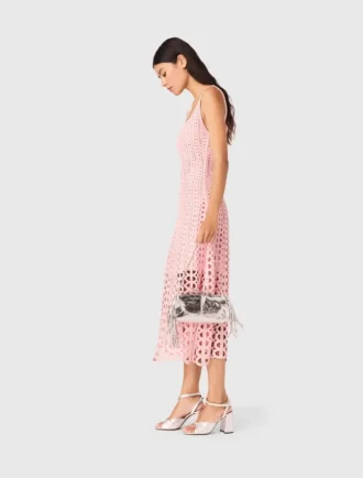 Robe mi-longue en crochet avec strass