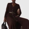 Robe mi-longue en maille avec boutons Robe mi-longue en maille avec boutons