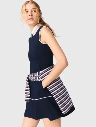 Robe évasée avec bordure contrastée